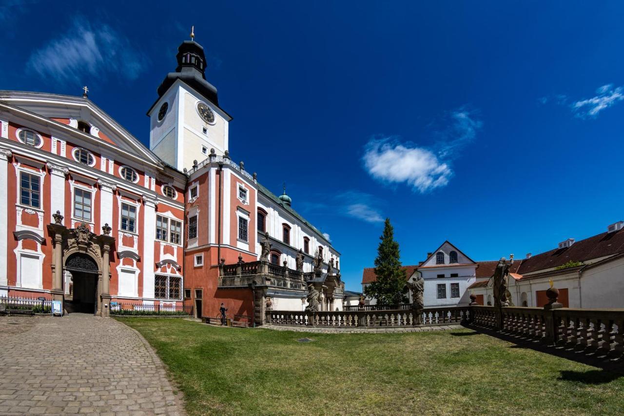 Dvur Hanis - Adults Only - Deti Od 12 Let Marsov nad Metuji Zewnętrze zdjęcie